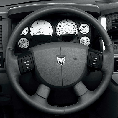 Кожаная Оплетка на руль TITANIUM  со шнуровкой для Dodge Durango (2004-2009), Dodge RAM (2001-2009), Dodge Dakota (2004-2011)