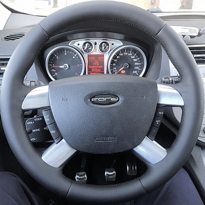 Кожаная Оплетка на руль TITANIUM  со шнуровкой для Ford Kuga, Ford Focus, Ford C-MAX, Ford Tourneo Connect, Ford Transit, Ford Transit Connect