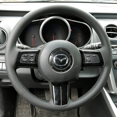 Кожаная Оплетка на руль TITANIUM  со шнуровкой для Mazda MX-5 (2006-2015), Mazda RX-8 (2009-2012), Mazda CX-7 (2006-2009), Mazda Biante (2008-2025)