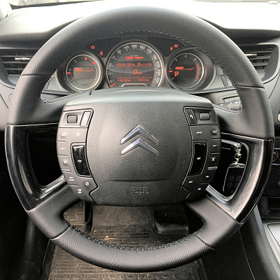 Кожаная Оплетка на руль TITANIUM  со шнуровкой для Citroen C5 (2007-2025)