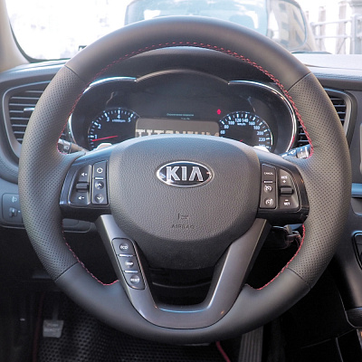 Кожаная Оплетка на руль TITANIUM  со шнуровкой для Kia K5 (2010-2013), Kia Optima (2010-2013)
