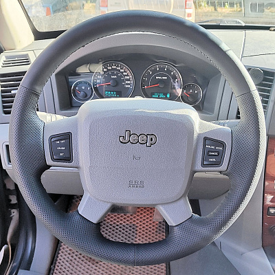 Кожаная Оплетка на руль TITANIUM  со шнуровкой для Jeep Grand Cherokee (2004-2010), Jeep Commander (2005-2010)