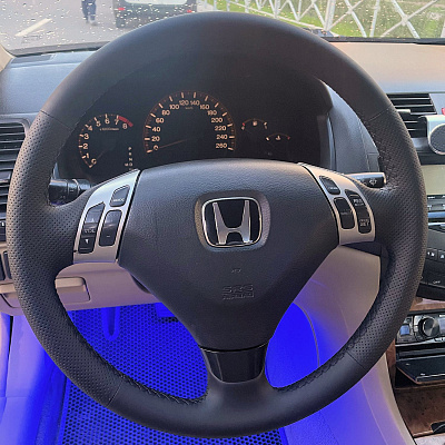Кожаная Оплетка на руль TITANIUM  со шнуровкой для Honda Accord (2002-2006), Honda Stepwgn (2003-2005), Acura TSX (2004-2008)