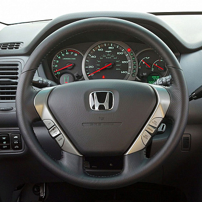 Кожаная Оплетка на руль TITANIUM  со шнуровкой для  Honda Element (2006-2010), Honda Pilot (2006-2011)