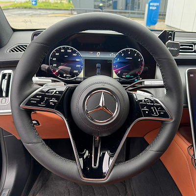 Кожаная Оплетка на руль TITANIUM  со шнуровкой для Mercedes-Benz GLE-klasse (2023-2026), Mercedes-Benz GLS-klasse (2023-2026), Mercedes-Benz S-klasse (2020-2026)