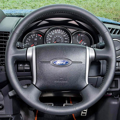 Кожаная Оплетка на руль TITANIUM  со шнуровкой для Ford Ranger, Mazda B-series, Mazda BT-50