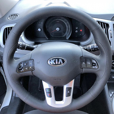 Кожаная Оплетка на руль TITANIUM  со шнуровкой для Kia Sportage (2010-2016), Kia Ceed (2010-2012)