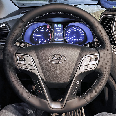 Кожаная Оплетка на руль TITANIUM  со шнуровкой для Hyundai Santa Fe (2012-2018)